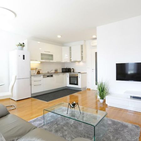 Apartment Rio Podstrana Kültér fotó